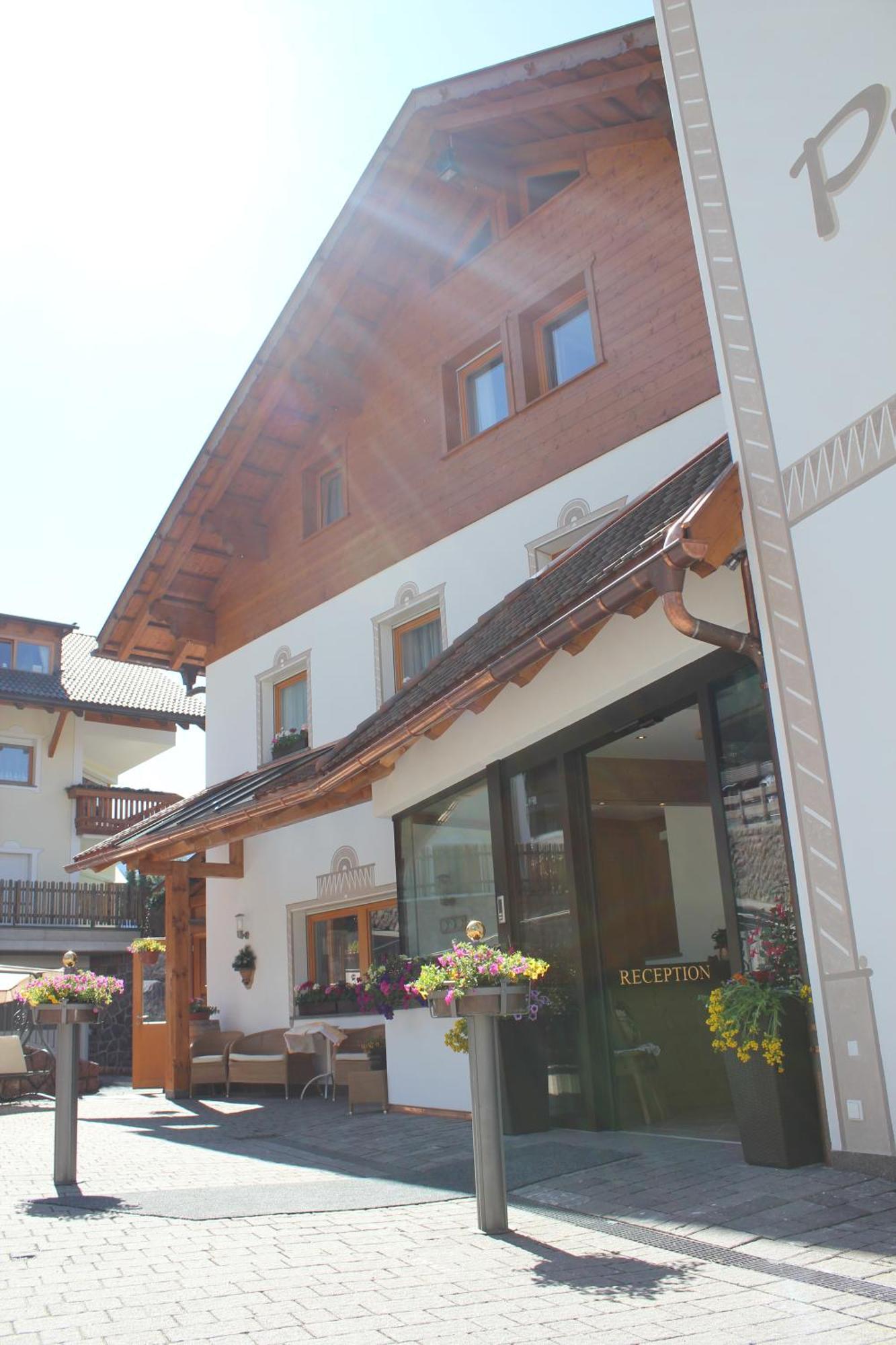 Hotel Pra Tlusel Selva di Val Gardena Esterno foto