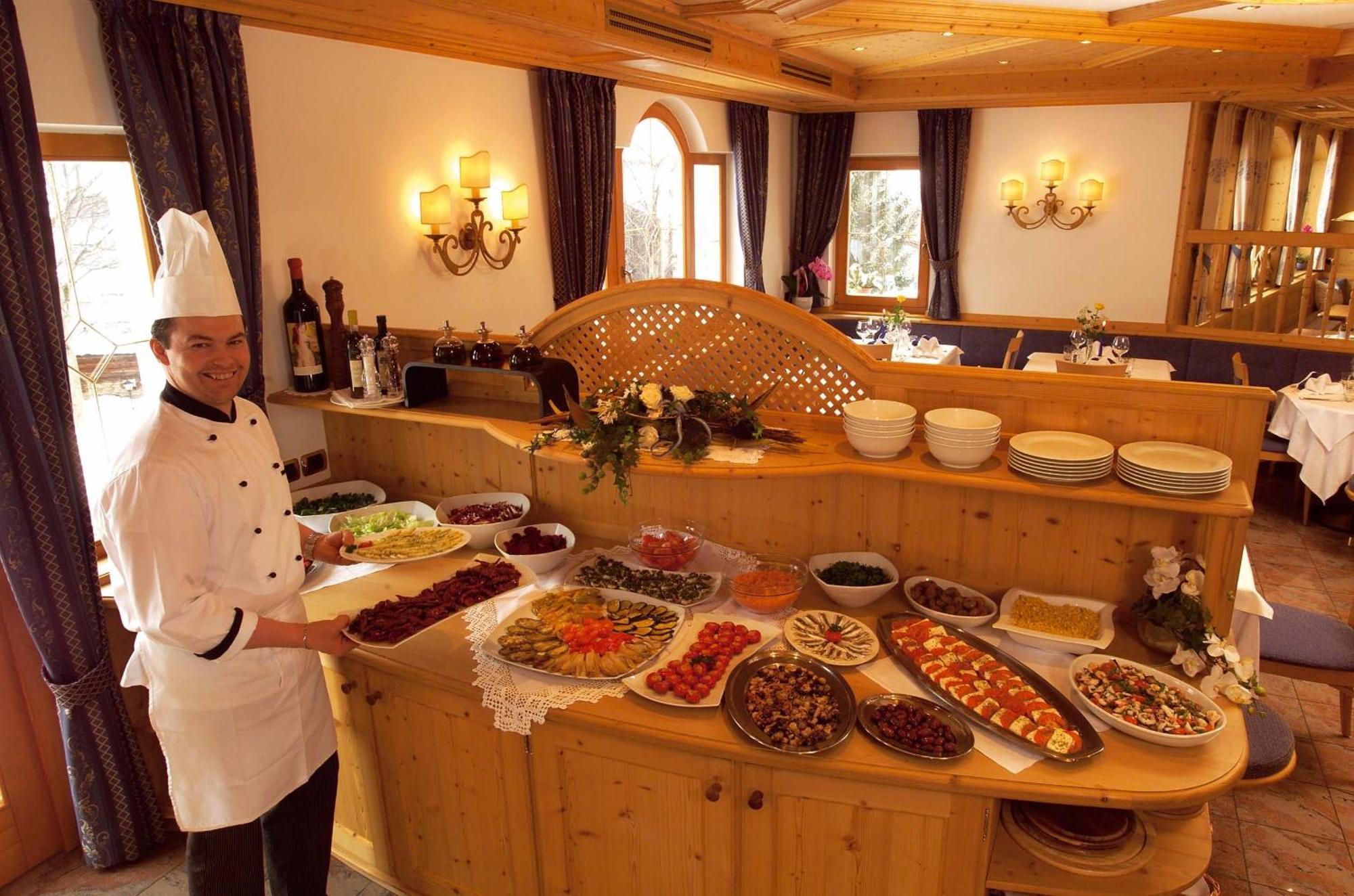Hotel Pra Tlusel Selva di Val Gardena Esterno foto