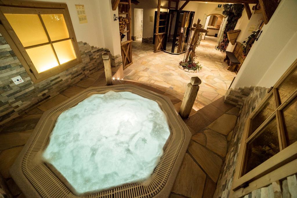 Hotel Pra Tlusel Selva di Val Gardena Esterno foto