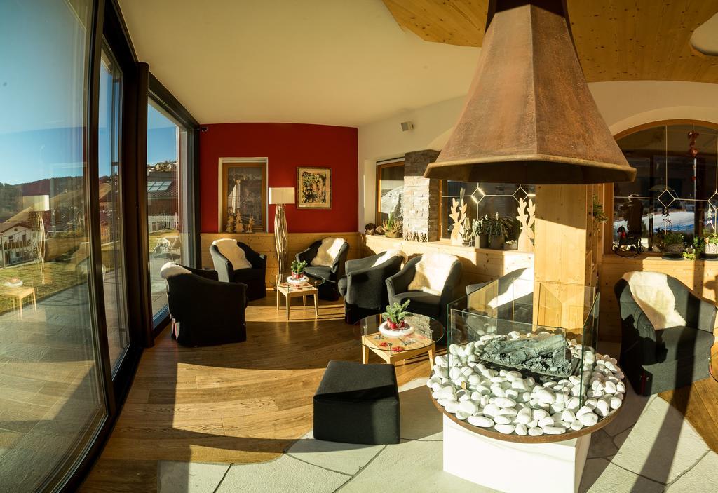 Hotel Pra Tlusel Selva di Val Gardena Esterno foto
