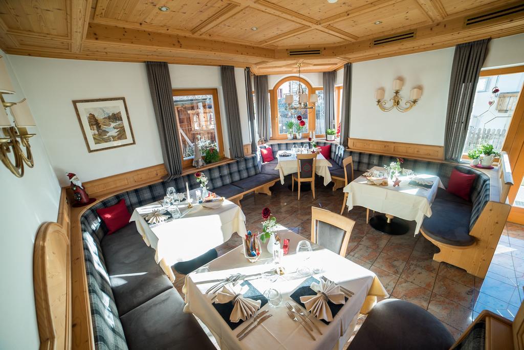 Hotel Pra Tlusel Selva di Val Gardena Esterno foto