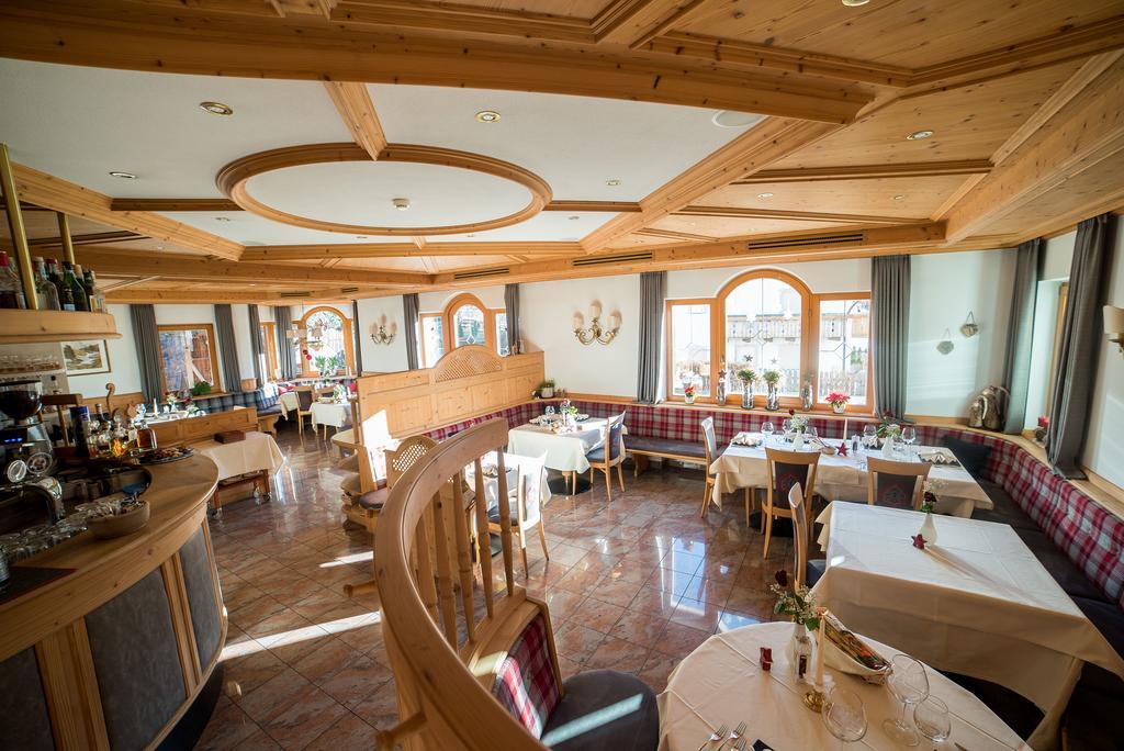 Hotel Pra Tlusel Selva di Val Gardena Esterno foto