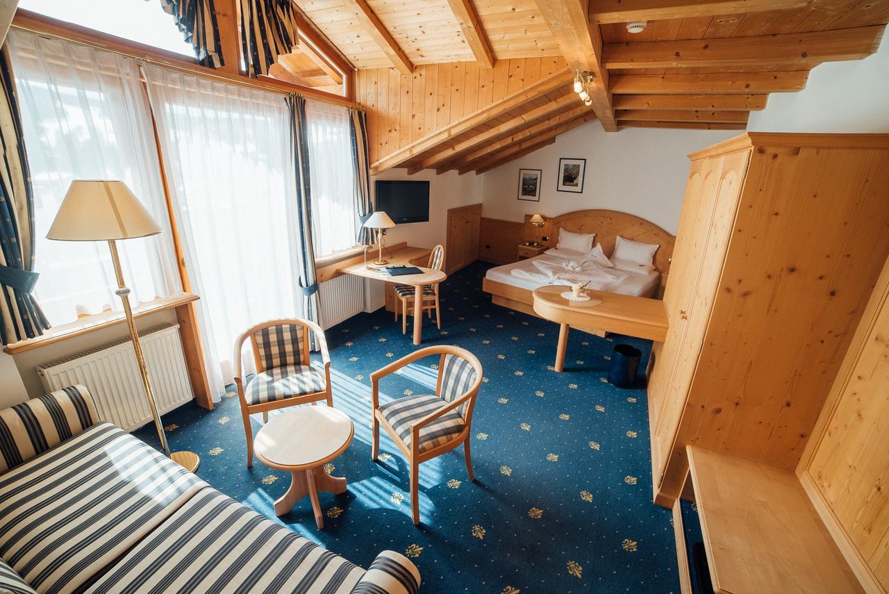 Hotel Pra Tlusel Selva di Val Gardena Esterno foto
