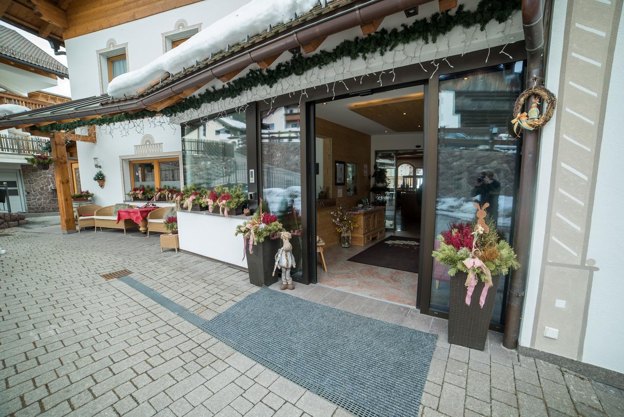 Hotel Pra Tlusel Selva di Val Gardena Esterno foto