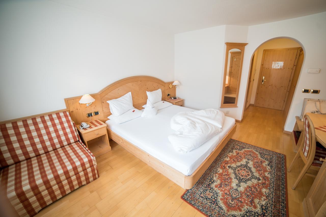 Hotel Pra Tlusel Selva di Val Gardena Esterno foto