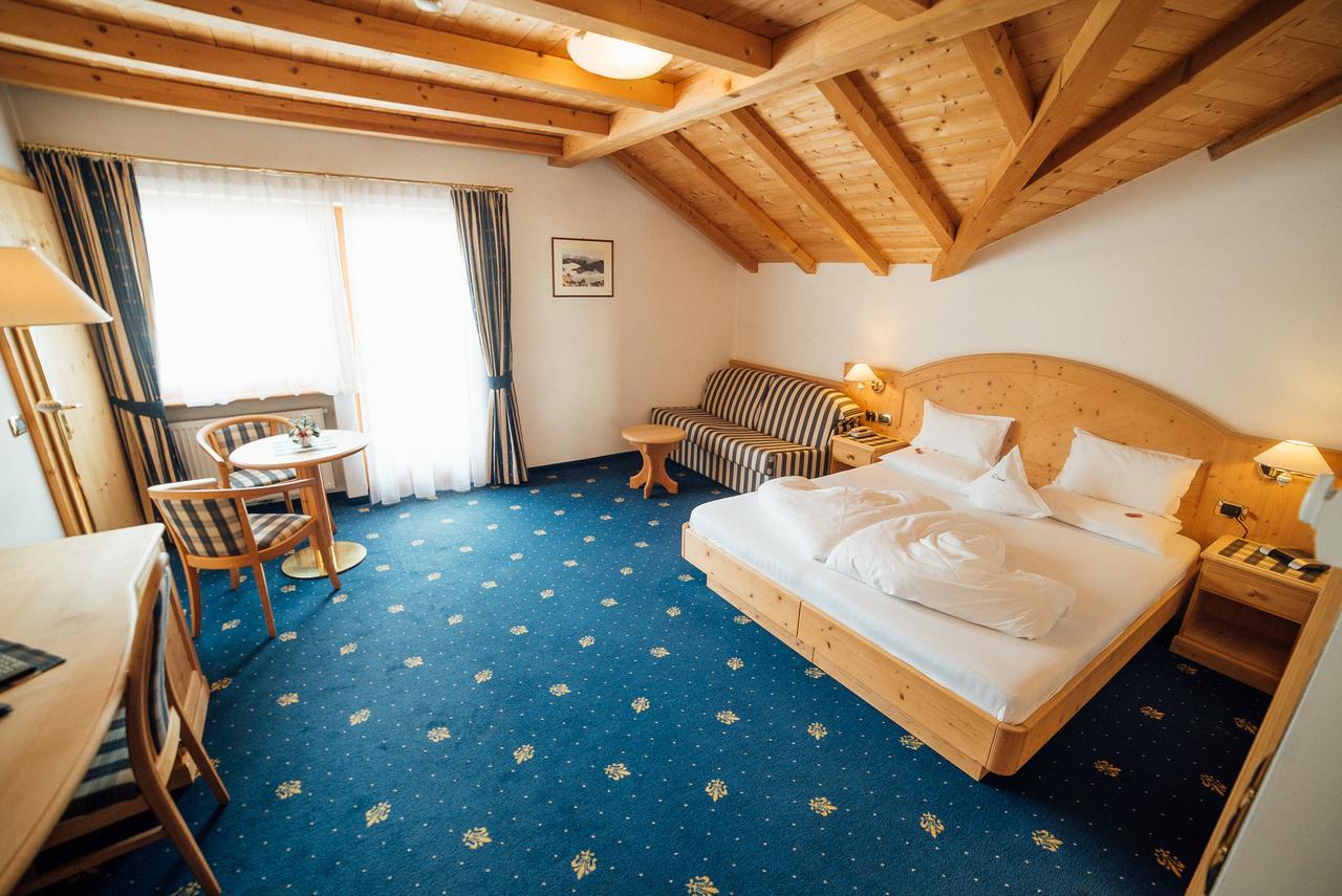 Hotel Pra Tlusel Selva di Val Gardena Esterno foto