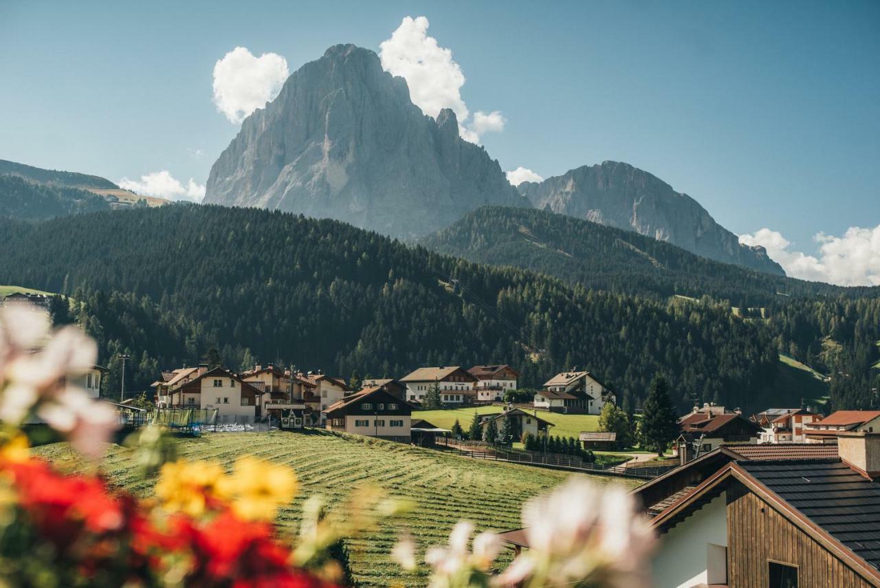 Hotel Pra Tlusel Selva di Val Gardena Esterno foto