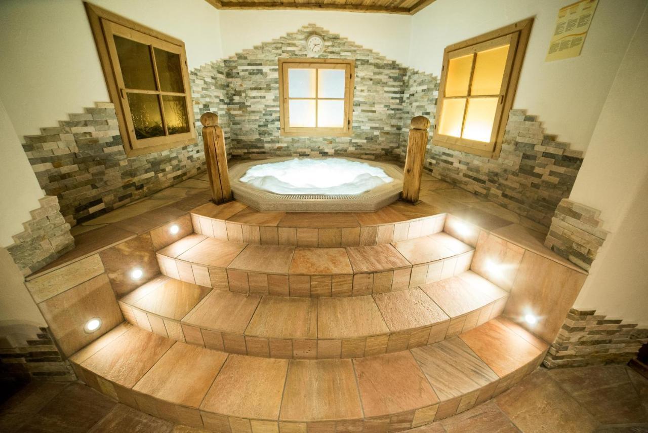 Hotel Pra Tlusel Selva di Val Gardena Esterno foto